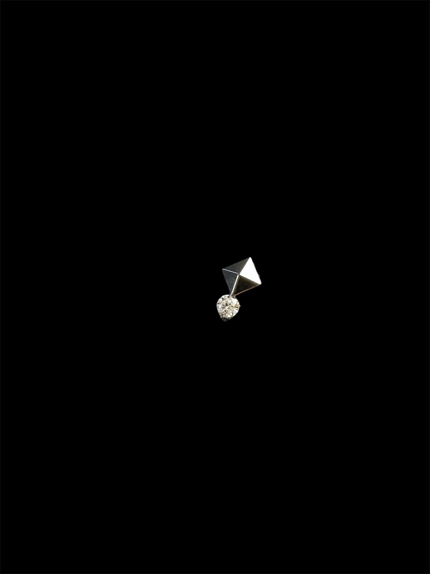 Piercing rombo zirconia